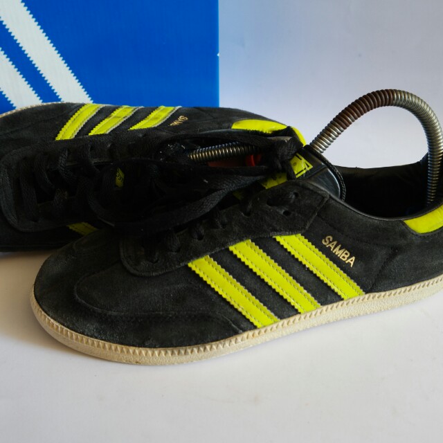 Adidas samba 2025 neon