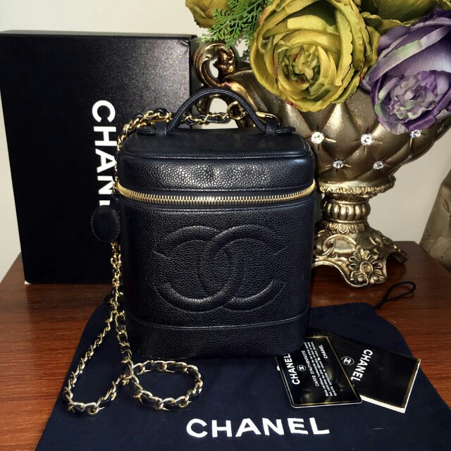 Chanel caviar cosmetic vanity bag shop