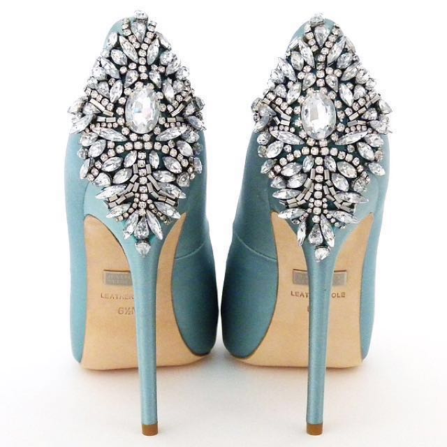 Badgley Mischka Kiara Women s Fashion Footwear Heels on Carousell
