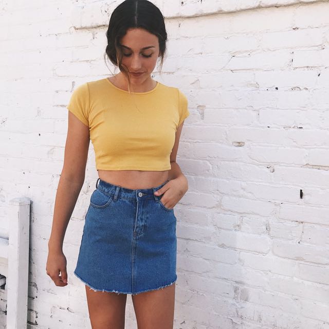 Brandy melville yellow crop top new arrivals