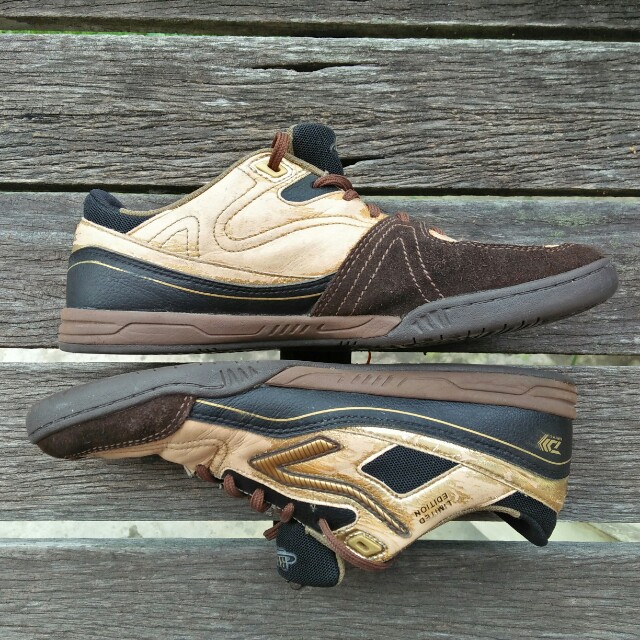 Kasut hot sale breaker futsal