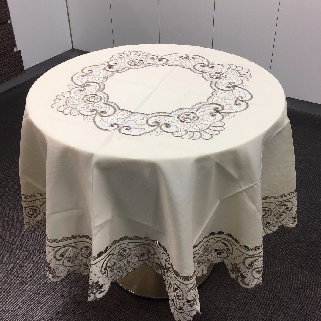 Luxurious German Rose Embroidery Round Tablecloth Furniture Tables Photo