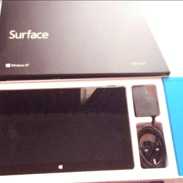Microsoft SURFACE RT (Category: Laptops & Notebooks) located in Singapore. Submitted by naufalinho (Listing ID 147021124, Image 3). Description: .