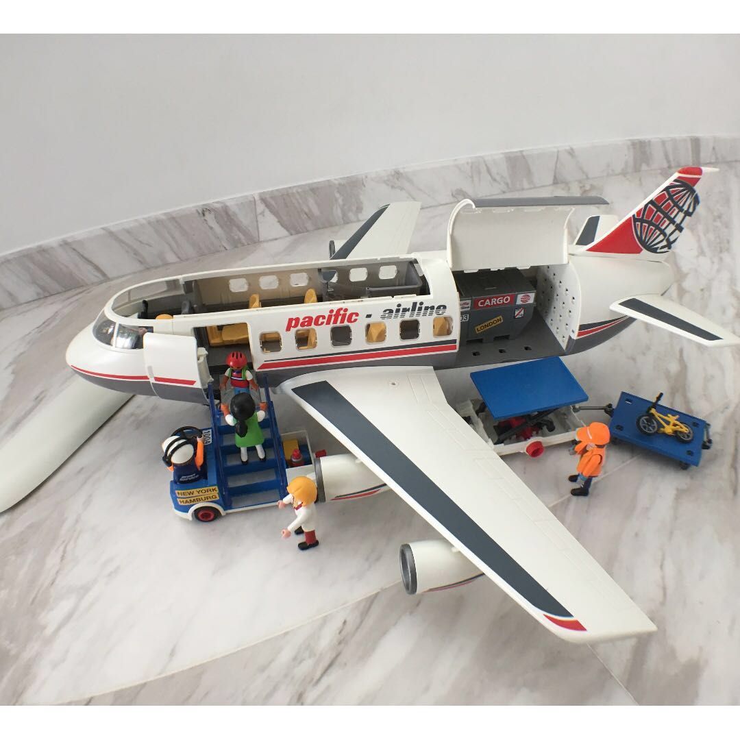 Playmobil cargo plane top