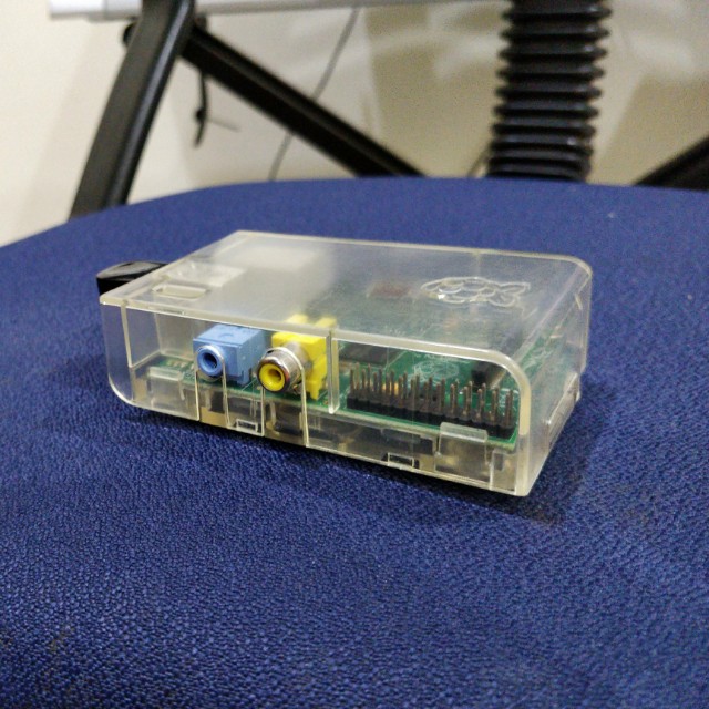Raspberry Pi 1st gen, Mobile Phones & Gadgets, Tablets, iPad on Carousell