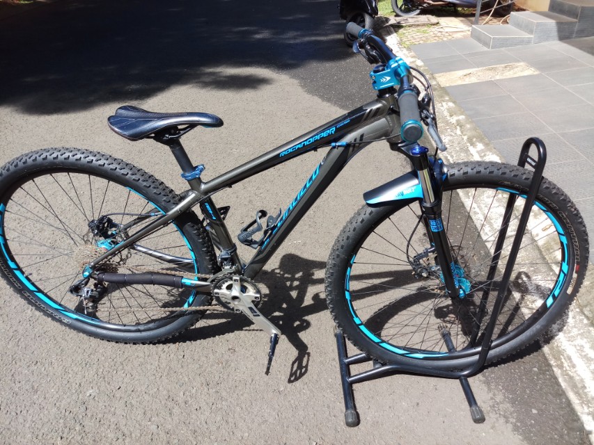Specialized Rockhopper 29 Upgraded Sports Bicycles On Carousell