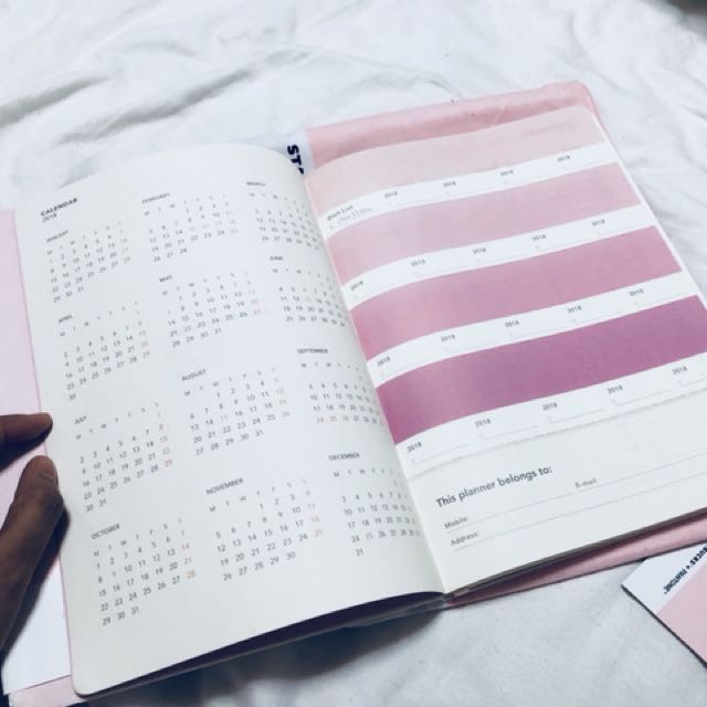 Starbucks Korea 2018 Moleskine/Pantone Planner, Hobbies & Toys