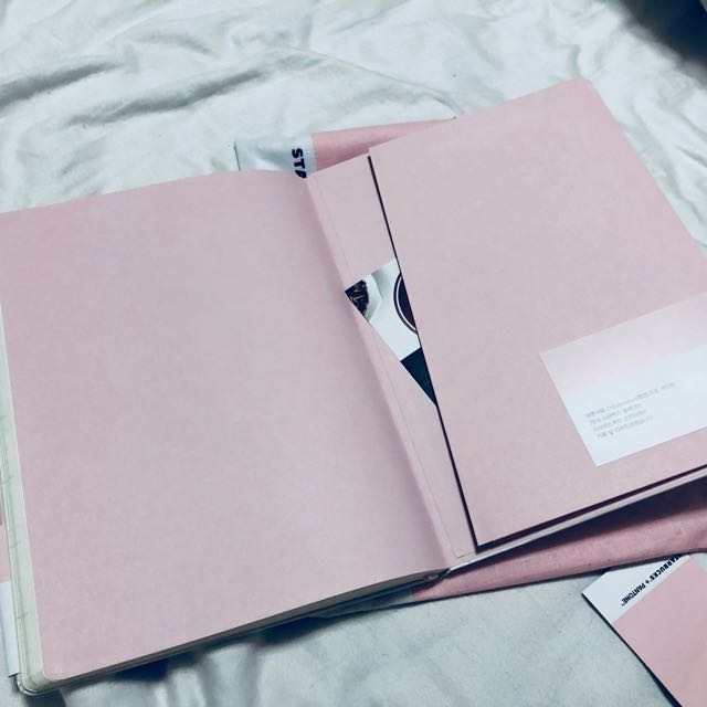 Starbucks Korea 2018 Moleskine/Pantone Planner, Hobbies & Toys