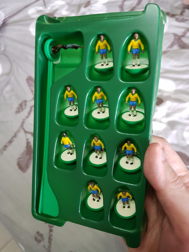 Anciennes Figurines Subbuteo Everton Réf 2 Blanc Et Bleu - Lot Rare Pour Collectionneurs