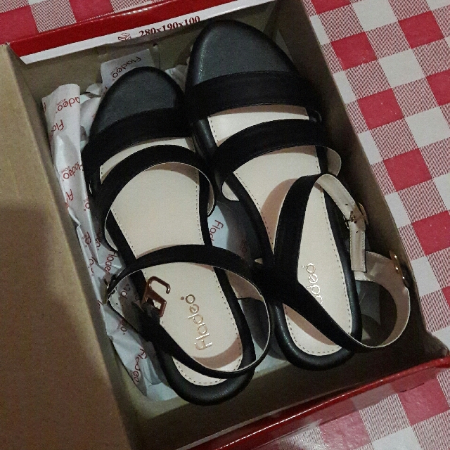 Wedges Hitam Fladeo Fesyen Wanita Sepatu Di Carousell