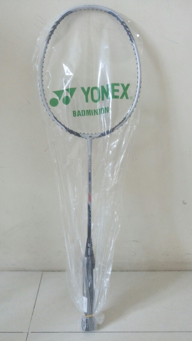 yonex voltric 200