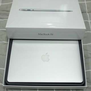 (like new) Macbook Air 13.3/1,6GHZ/8GB/128GB