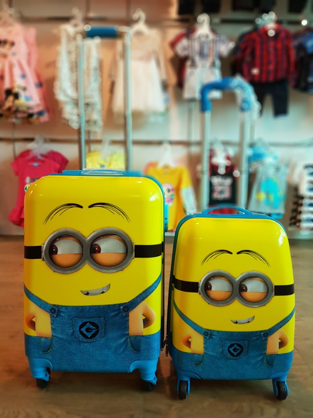 minion hard shell luggage