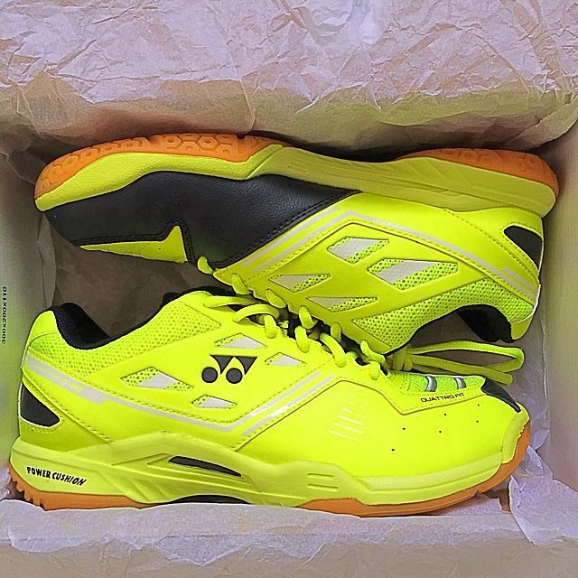 yonex yellow shoes