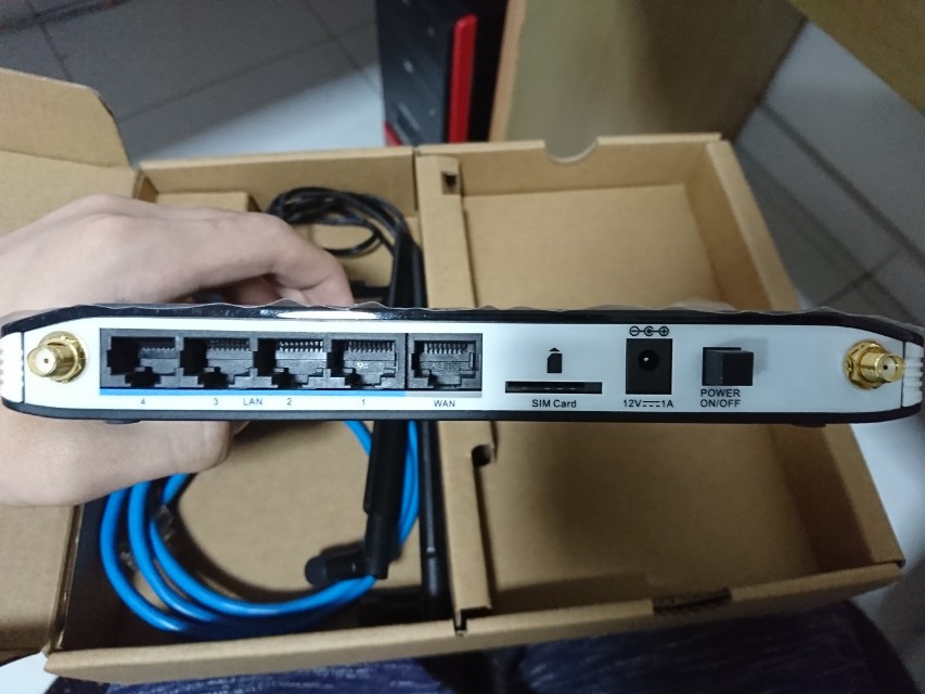D-Link DWR-921 4G LTE router (H/W Ver. C1), Computers & Tech, Parts ...