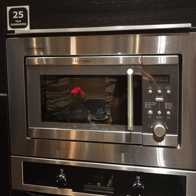 Electrolux Microwave Oven built in Metallic grey EMS2048X