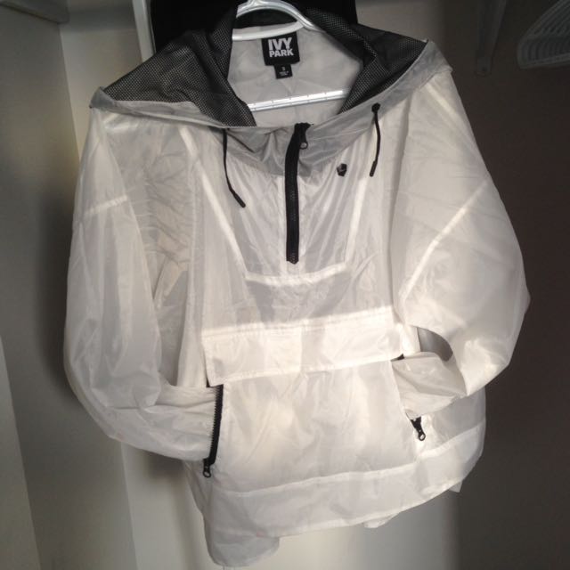 Ivy Park Wind Breaker Women S Fashion Clothes On Carousell