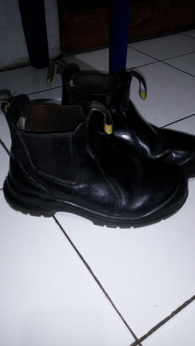 Sepatu Safety Merk King Serba Serbi Barang Religius Di Carousell