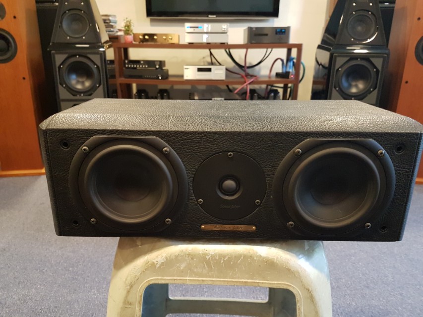 sonus faber solo center