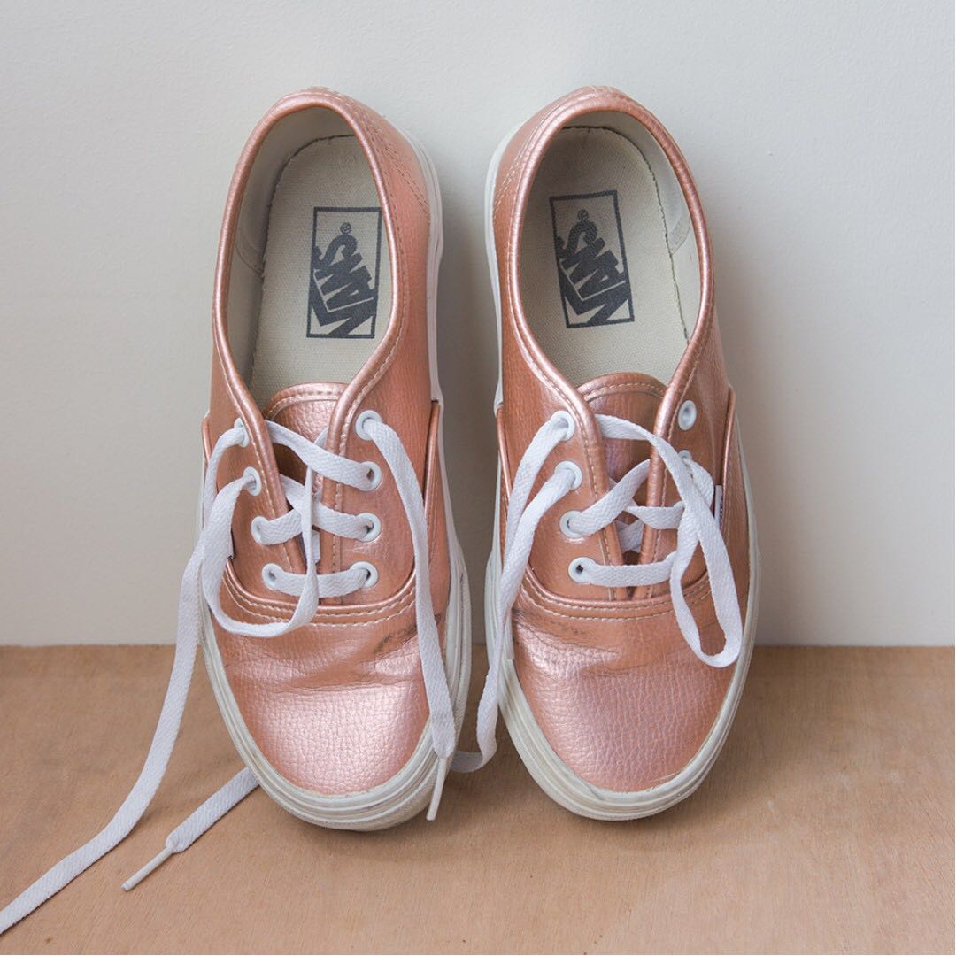 vans authentic rose gold