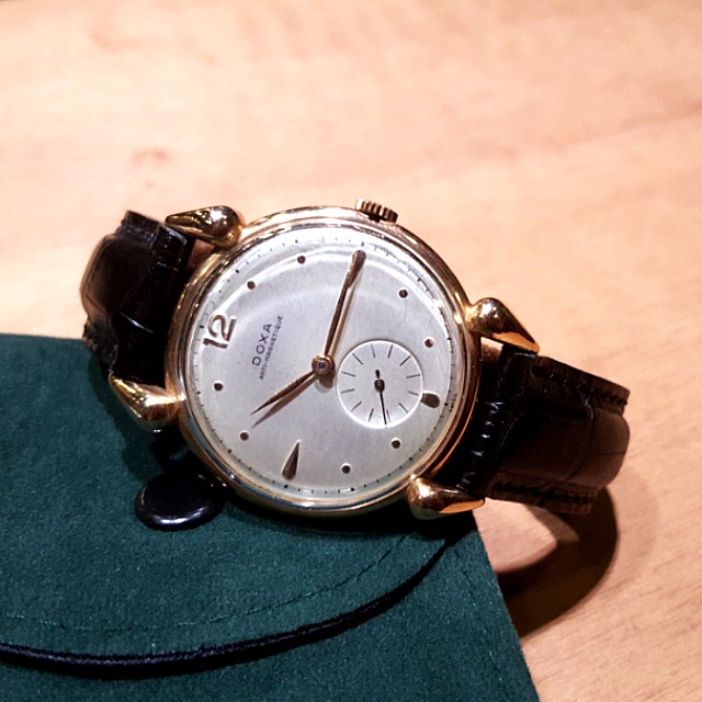 Doxa gold hotsell watch 18k