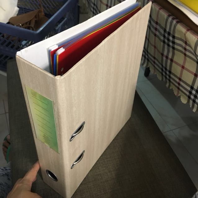 2 ring binder w/ dividers and clearbook refill, Everything Else, Others