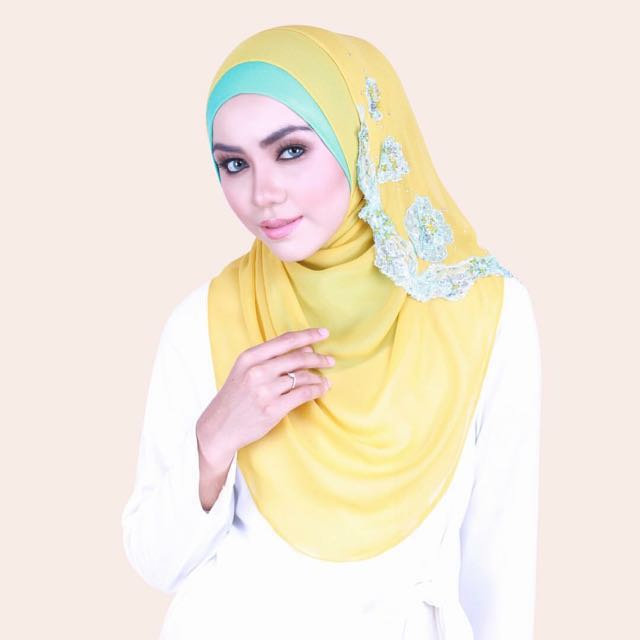 Ariani Instant Premium Shawl Instant Aleesha Maheran Patch Lace Muslimah Fashion Scarves On Carousell