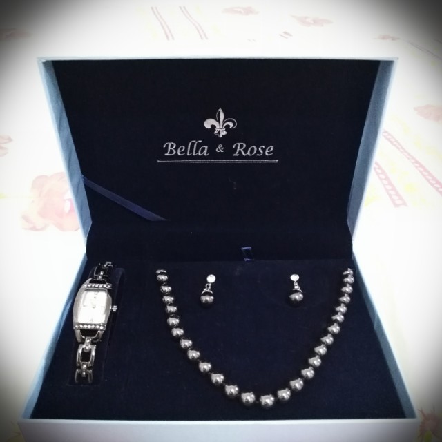 Bella and discount rose jewelry