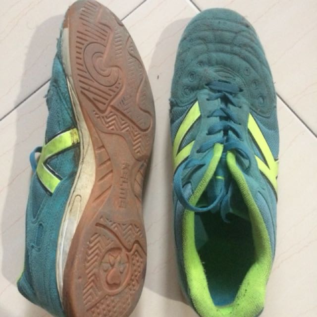 Khelme Futsal Shoes