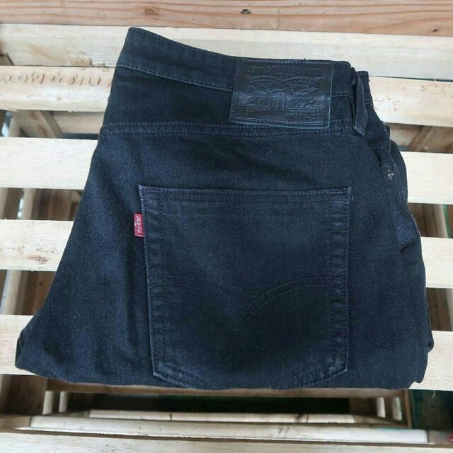 buy used levis