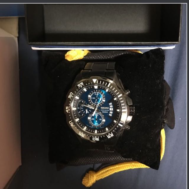 Limited edition seiko serial 0330/2500 (2011), Luxury, Watches on Carousell