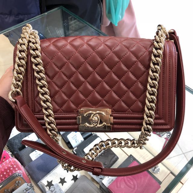 Authentic! 2018 Chanel Small Boy Bag Burgundy Red “Caviar” With GoldHardware