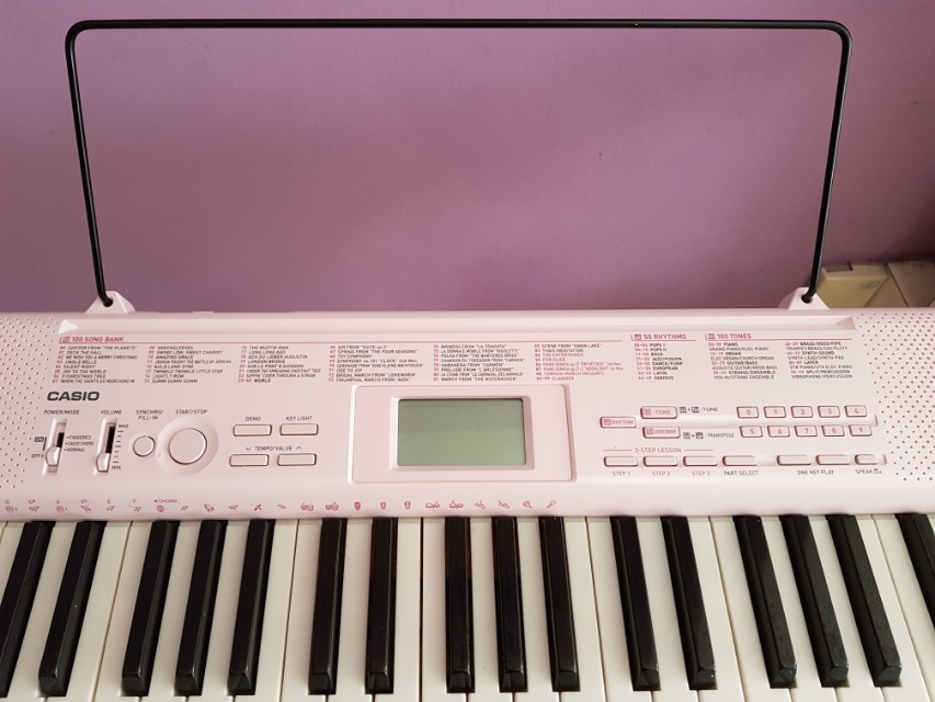 PINK Casio LK 127 Keyboard