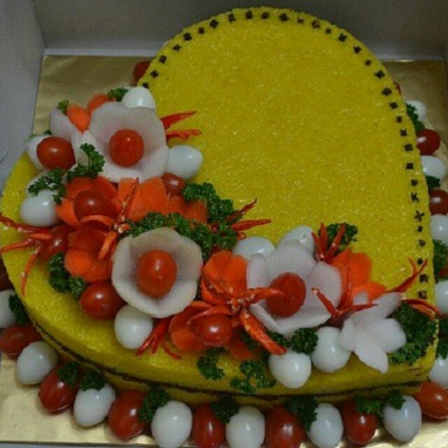 Pulut Kuning Berhias Food Drinks Instant Food On Carousell