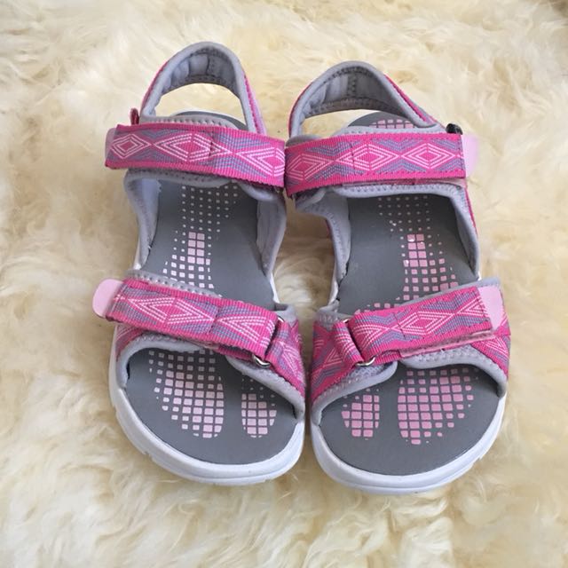 Sendal Gunung Anak Pink Size 34 Bayi Anak Baju Anak Perempuan Di Carousell