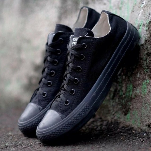 SEPATU CONVERSE ALL STAR FULL BLACK HITAM Fesyen Pria Sepatu