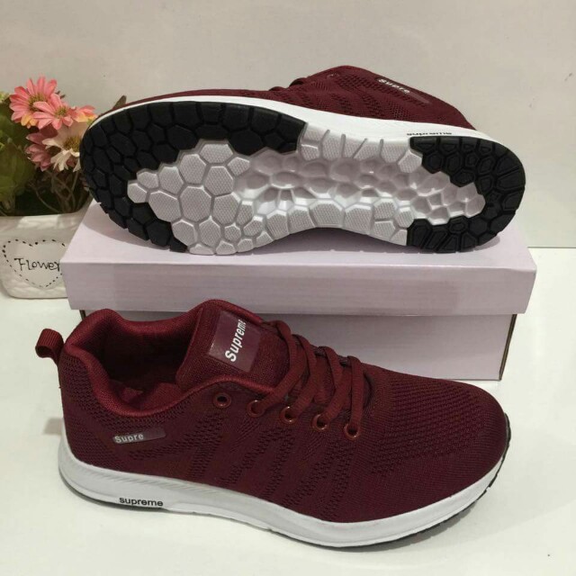 maroon rubber shoes