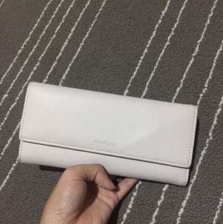 Dompet Miniso