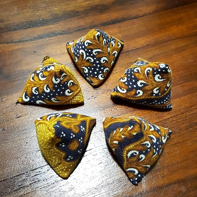 5 (five) stones game