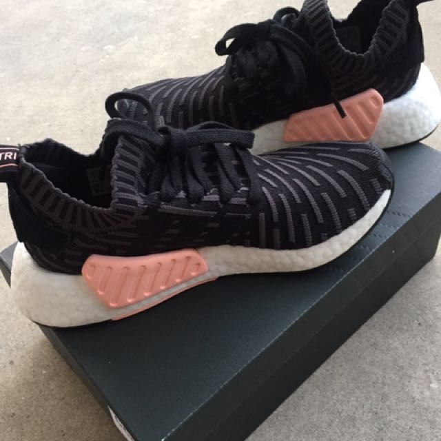 Adidas nmd r2 pink hot sale