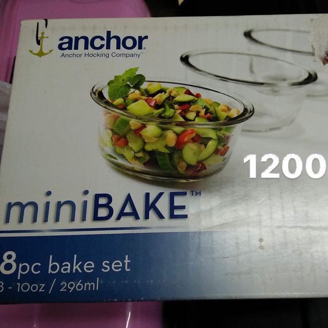 Bake Set 8pcs (Category: Bakeware) located in Makati City. Submitted by maneltorresmoren (Listing ID 147643414, Image 1). Description: .