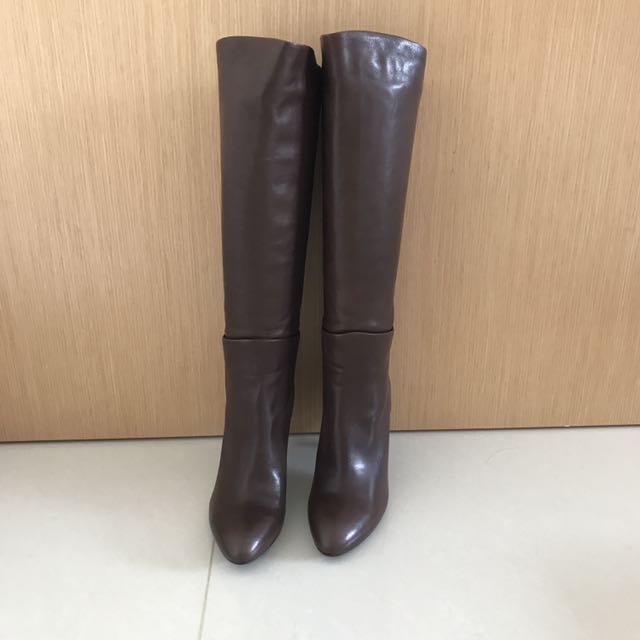 used boots (BCBG 