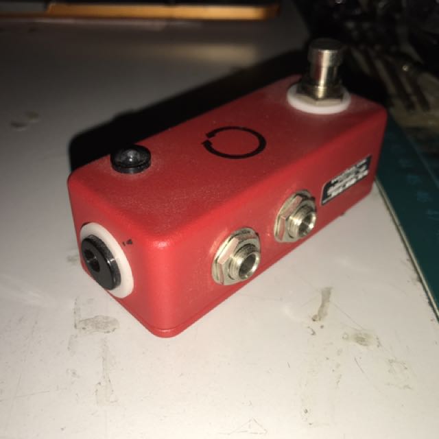 JHS true bypass looper, Hobbies & Toys, Music & Media, Musical Instruments on Carousell
