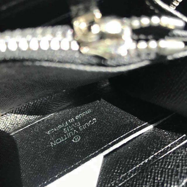 LV authentic overrun double zipper wallet, Women's Fashion, Bags
