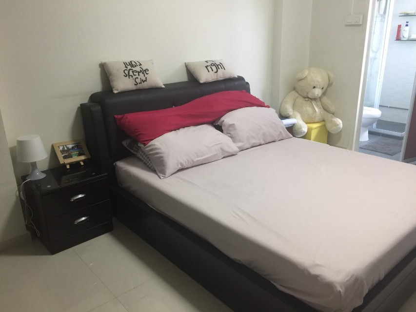 (Category: ) located in . Submitted by eeeva (Listing ID 147637883, Image 1). Description: .