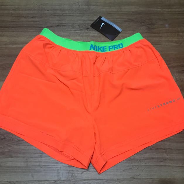 nike shorts with inner tights