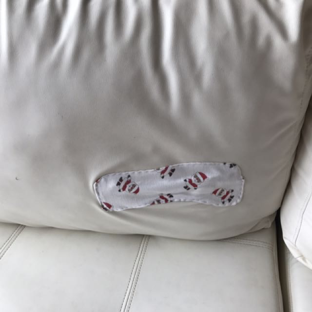 Sofa (Category: Sofas) located in Singapore. Submitted by wanguy (Listing ID 147511340, Image 3). Description: .