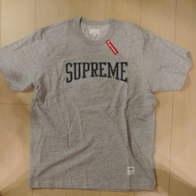 supreme dotted arc tee