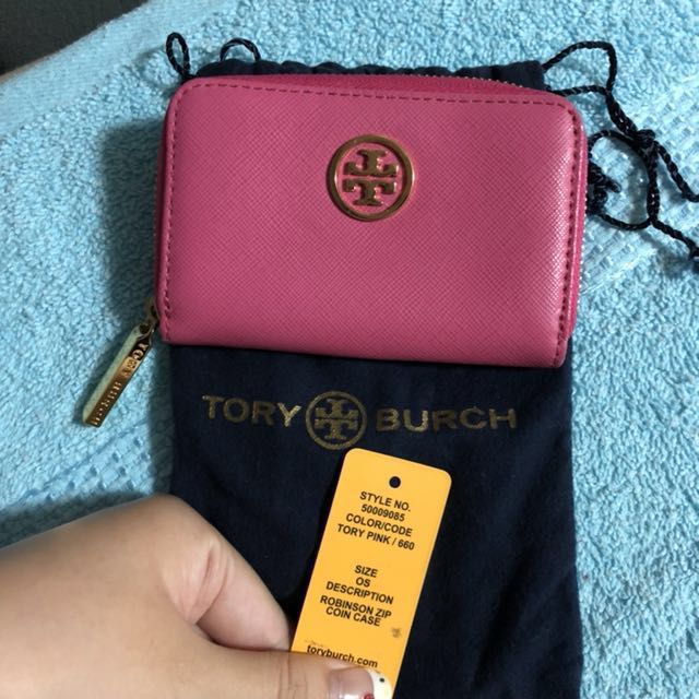 Tory Burch Robinson Zip Coin Case, Luxury, Bags & Wallets on Carousell