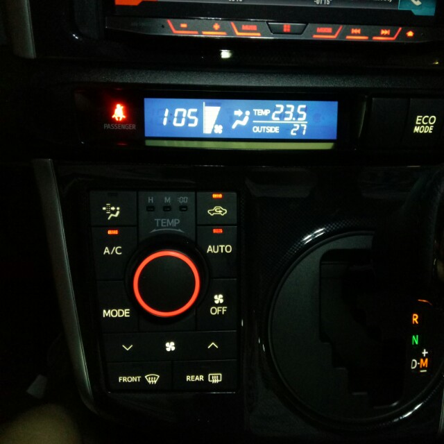 Toyota Wish 2009-2018 inverted LCD, Car Accessories on 